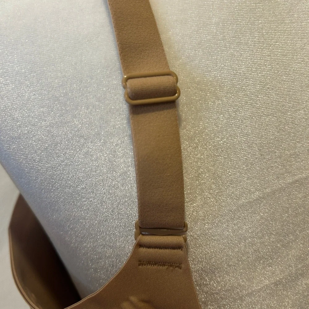 Honeylove Crossover Bra M++ Tan Sand Wire-Free Removable Pads Comfort LWBR0303